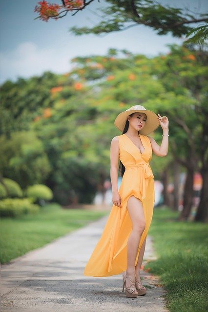 Robe longue pour femme : élégance et choix variés à découvrir